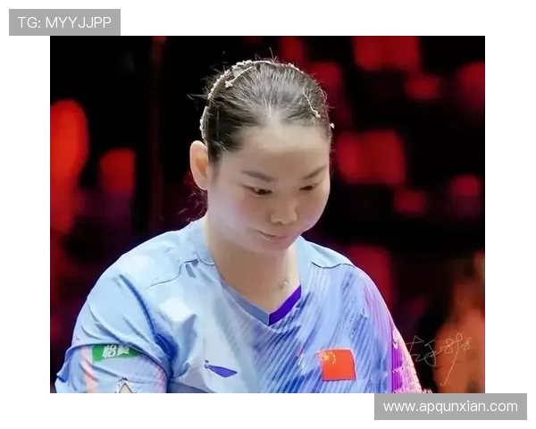 何卓佳今天又深夜来球馆，普通人这节奏咋跟拍偶像剧似的